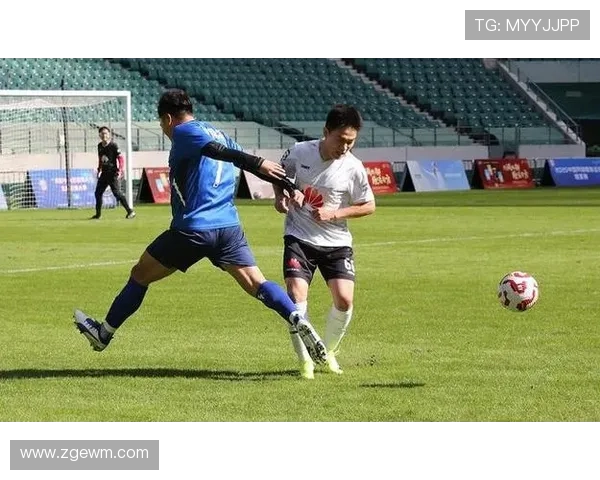 那些踢足球同时撩妹的球星们精彩生活揭秘